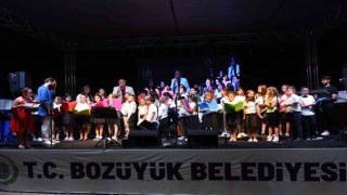 Bozüyük Belediyesi Çocuk Korosundan muhteşem konser