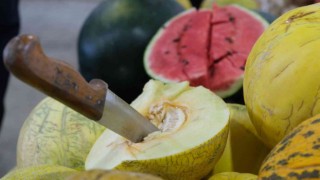 Bunaltıcı sıcaklar sulu meyvelere yöneltti