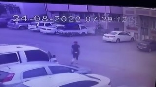 Bursada kamyonette çalacak bir şey bulamayınca eve girdiler