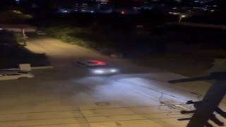 Bursada polis şehir merkezine inen domuzu sirenle kovaladı