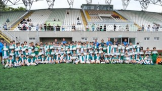 Bursaspor Futbol Okulu yaz dönemi sona erdi