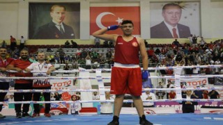 Büyükşehirin boksörü Demirceylan Avrupa Şampiyonu oldu