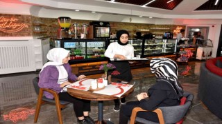 Büyüksinan Kapalı Pazar Market ve Kafe Karatay Büyüksinan açılış için gün sayıyor