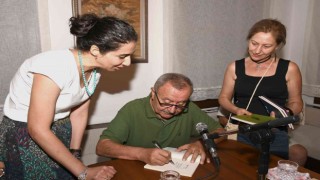Çalıkuşu Kültür Evi ilk olarak yazar Şükrü Erbaşı ağırladı