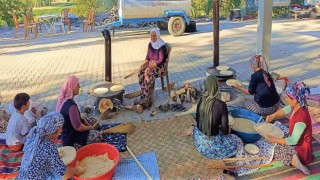 Çamelinde imece usulü düğün yemek geleneği yaşatılıyor