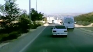Can pazarının yaşandığı servis kazası araç kamerasında