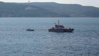 Çanakkale açıklarında sürüklenen tekne kurtarıldı