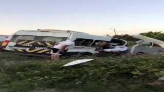 Çatalcada feci kaza: 2si ağır 8 yaralı