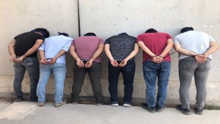Cerablusta Türk bayrağını indirmeye çalışan 6 provokatör gözaltına alındı