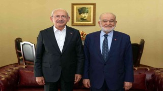 CHP lideri Kılıçdaroğlu, Saadet Partisi Genel Başkanı Karamollaoğlu ile görüştü