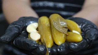 Çubuktan dünyaya 25 çeşit turşu ihracatı