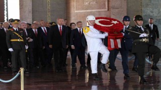 Cumhurbaşkanı Erdoğan, Anıtkabirde düzenlenen törene katıldı