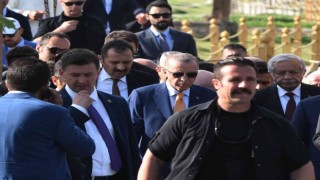 Cumhurbaşkanı Erdoğandan Selçuklu Mezarlığı ziyareti
