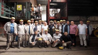 Demir, madenciyle bir araya geldi