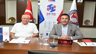 Denizli Teknik Tekstil Merkezi projesi için bir araya geldiler