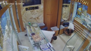 Dili boğazına kaçan vatandaşa hayati müdahale