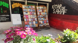 Diyarbakırda askıda kitap projesi devam ediyor