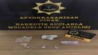Durdurulan araçtan eroin çıktı