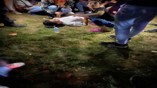 (Düzeltme) İstanbulda konserde bıçaklı dehşet: Suç makinesi 2si polis 6 kişiyi yaraladı