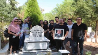 Efeler Belediyesi Şehir Tiyatrosu usta sanatçıları unutmadı