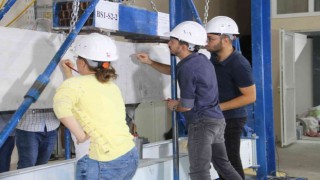 Elazığ depreminden yola çıktılar inşaat sektöründe kışın beton dökerek dünyada bir ilke imza attılar