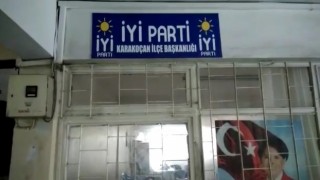 Elazığda İYİ Parti ilçe binasında hırsızlık