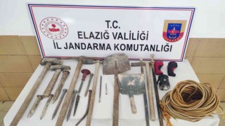 Elazığda kaçak kazı yapan 3 şüpheli suçüstü yakalandı