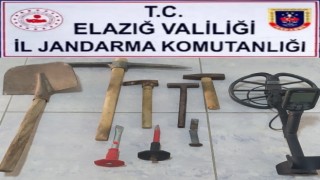 Elazığda kaçak kazı yapan 3 şüpheli suçüstü yakalandı