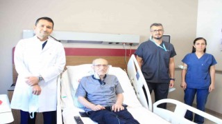 Elazığda, küçük bir kesiden akciğer kanseri ve göğüs kitlesi ameliyatları yapıldı
