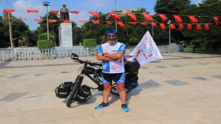 Emanet bisikletle çocuklara umut olmak için Türkiye turuna çıktı