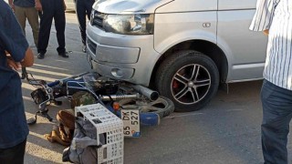 Ercişte minibüsle çarpışan motosikletin sürücüsü yaralandı