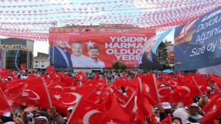 Cumhurbaşkanı Erdoğan, Erol Olçok ve oğlu için kürsüde dua etti