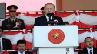 Erdoğan: “Türkiye darbeci zihniyetin 70 yıl boyunca örselediği, askeri eğitim ve yönetim sistemini tamamen terk etmiştir”
