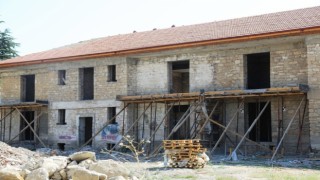 Ereğlide Korkut Ata Sosyal Tesislerinde restorasyon hızla devam ediyor