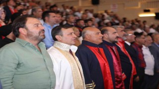 ERÜ Eğitim Fakültesinde mezuniyet heyecanı