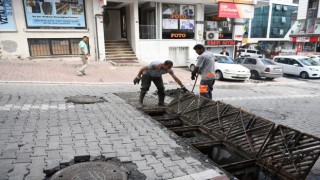 Esenyurtta beklenen sağanak yağış öncesi önlemler alındı