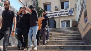 Esenyurtta korkunç cinayet: Arkadaşını evinde öldürdü