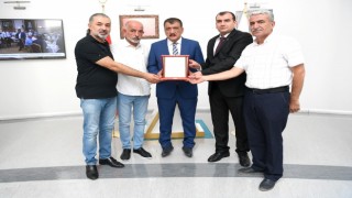 Esnaf Oda Başkanlarından Gürkana plaket