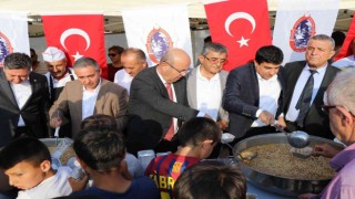 ESOB, vatandaşa aşure ikramı yaptı