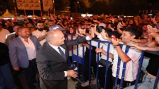 Faruk Özlüye sevgi seli
