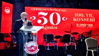 Fatih Belediyesi “Cepheden İstikbale” programı ile 30 Ağustosu kutladı