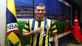Fenerbahçe, Ezgjan Alioski ile 1 yıllık sözleşme imzaladı