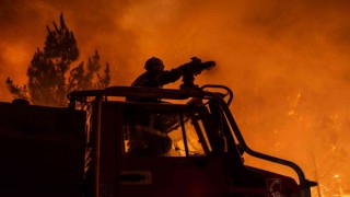 Fransadaki orman yangınında 6 bin 800 hektar alan küle döndü
