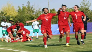 Futbolda şampiyon Türkiye