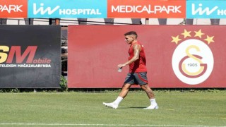 Galatasarayda Lucas Torreira ile Dries Mertens ilk antrenmanına çıktı