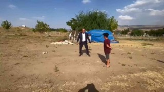 Galatasaraylı çocuk ile milletvekili arasında gülümseten diyalog