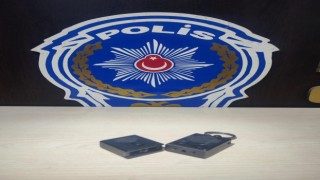 Garaj kumandası görünümlü suikast silahıyla yakalanan zanlı tutuklandı