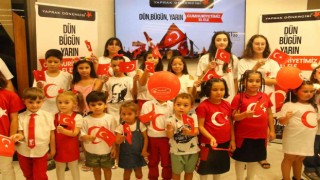 Gazi ve çocuklar 30 Ağustosu coşkuyla kutladı