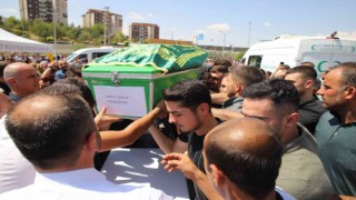 Gaziantepteki feci kazada ölen İHA muhabiri ve 3 sağlık çalışanı için tören düzenlendi