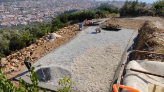 Gemlikte tarım arazilerine giden yollar yenileniyor